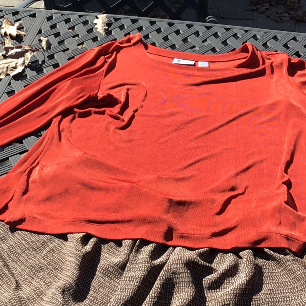 Rust color Chicos traveler top